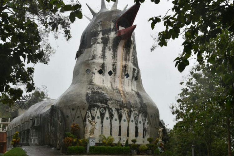 Gereja Ayam Bukit Rhema